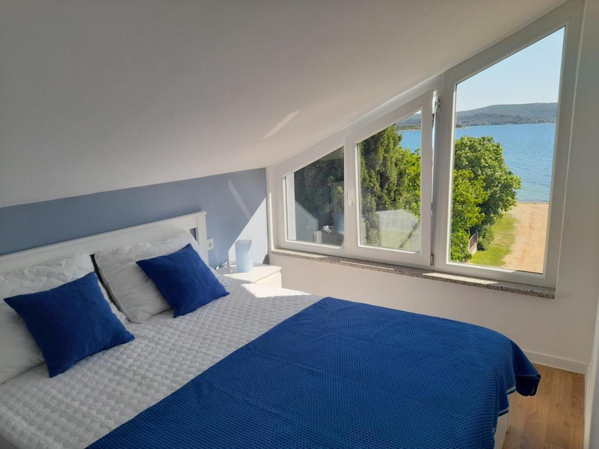 Apartman Prvi Red Do Mora Светі Филип-і-Яков Екстер'єр фото